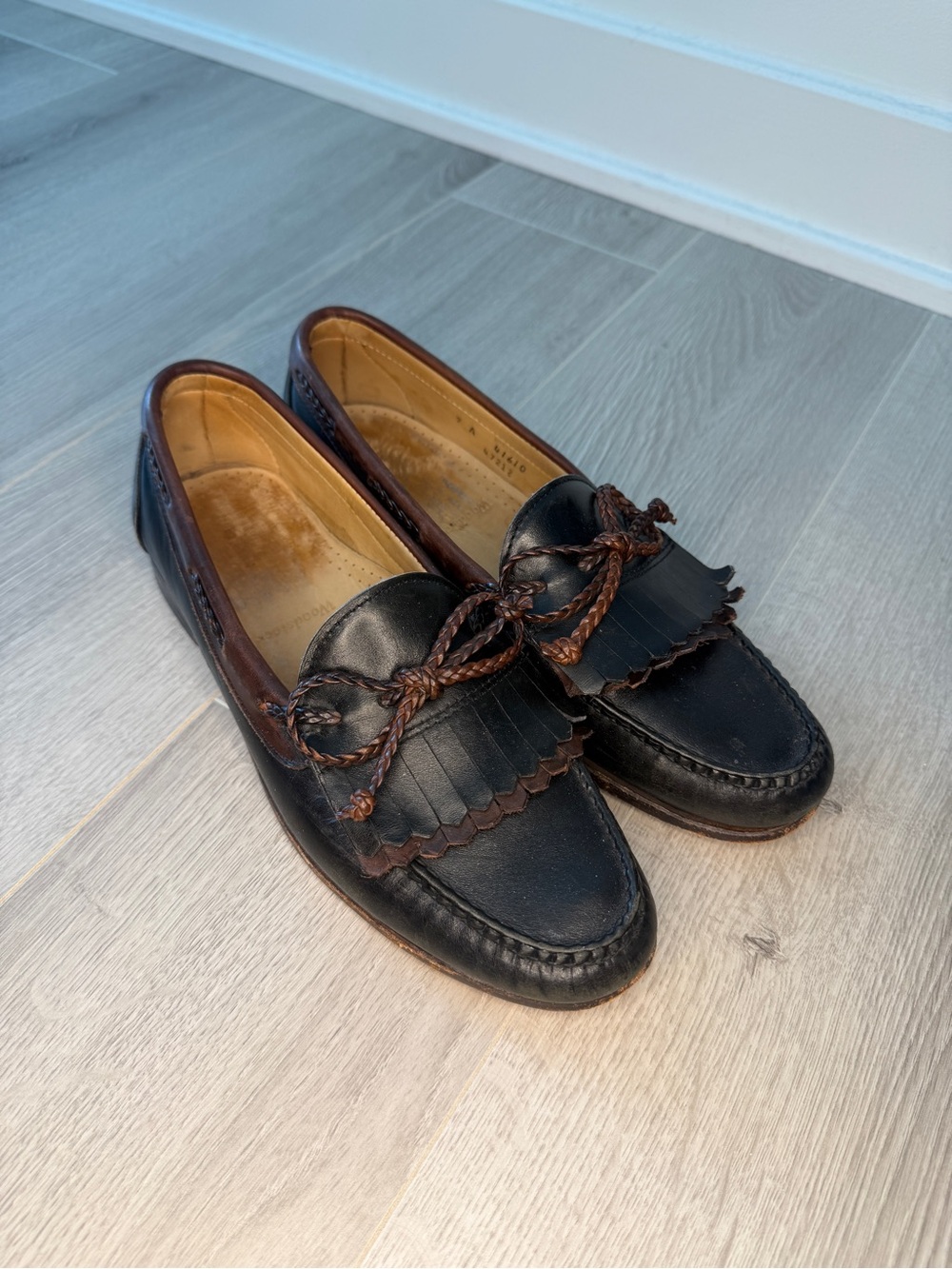 Allen Edmonds Woodstock Kiltie Tassel Loafers Black Brown 9A